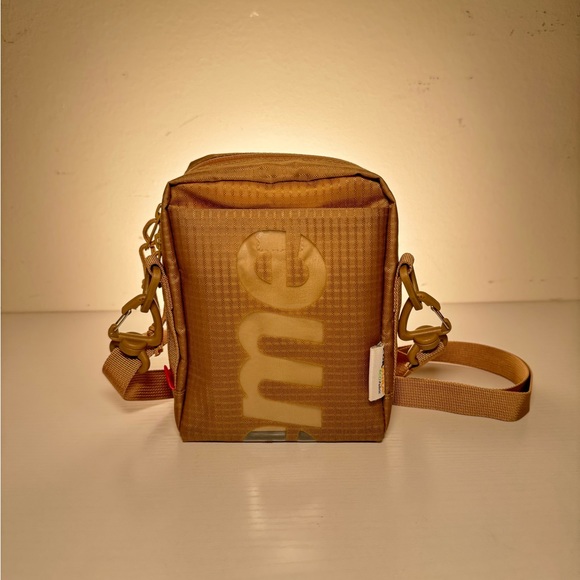 Supreme Neck Pouch - Picture 2 of 7